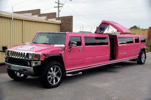 Top 6 Reasons Pink Hummer Limos in Sydney Are Perfect for Celebrations