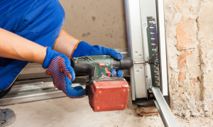 Expert Garage Door Repair and Service in Long Island