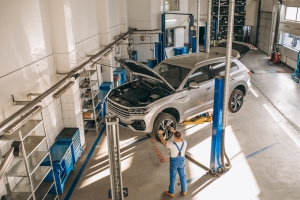 Transmission Troubles: Signs, Causes, and Solutions
