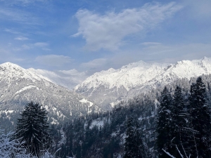 Encourage Local Communities with Luxury Homestay in Manali, Himachal Pradesh 