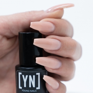 Why Young Nails Gel Polish is a Favorite Among California Nail Artists