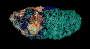 Why Malachite Crystals Are 2025's Must-Have Healing Stone