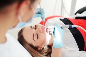 What to Expect During Your First Dental Visit in Bromley