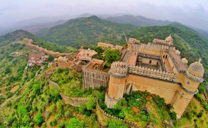 Heritage Tour: Udaipur to the Majestic Kumbhalgarh Fort