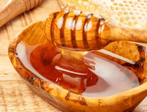 5 Morning Elixirs Using Raw Honey to Start Your Day Right
