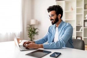 Be Your Own Boss: How Becoming an Insurance Agent Empowers You