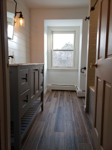 Hiring the Right Contractor for Bathroom Renovations in Canton CT