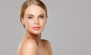 How Under Eye Filler Smooths Wrinkles for a Youthful Appearance