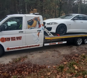 Get a Fast Towing Service Near Me and Hassle-Free Junk Car Removal Service with Famme Transport