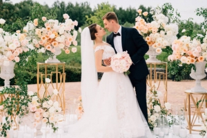 Wedding Flower Ideas for the Summer Bride