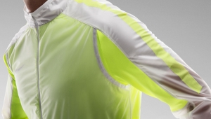 Performance and Style: Exploring the Training Jackets Market
