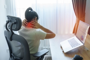 Woke Up with a Stiff Neck? Here's How to Fix It Without Seeing a Doctor