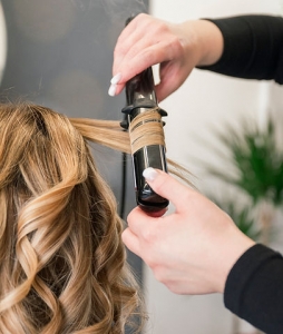 Transform Your Look: The Ultimate Guide to Hair Foil Highlights and All Over Hair Color