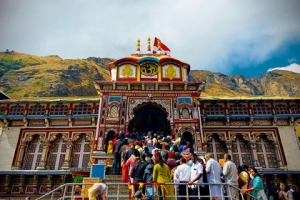 2 Dham Yatra Package from Haridwar by Shri Radhe Travel – A Divine Pilgrimage Experience