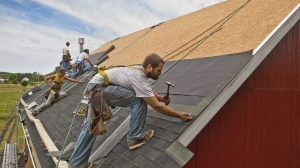 Protect Your Home: Expert Tips on Shingle Roofing and Leak Repair