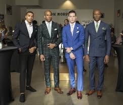 How to Choose the Best Summer Suits: Fabrics, Fit, and Wedding Style 