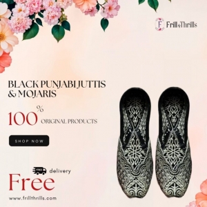 Why Every Fashionista Needs a Pair of Black Juttis in Her Closet!