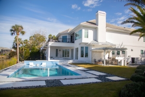 Why are Pool Deck Pavers the Top Choice for Jacksonville Backyards?