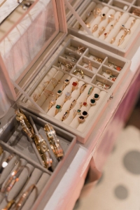 4 Tips For Cleaning Your Jewellery Collection