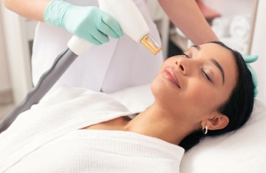 How Do Laser Devices Target Skin Imperfections?