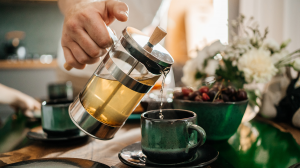 Sip Smart: Tea Health Hacks to Boost Your Body & Mind with Linkn Tea