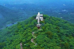 Neemach Mata Temple – Udaipur’s Sacred Trek with a Scenic Twist