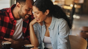 What Should a Couple Talk About on a Date? – Advice from a Trustful Indian Astrologer