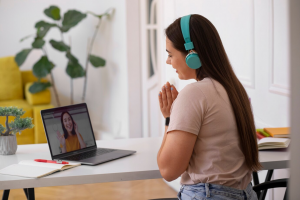 Trauma and the Body: How Virtual EMDR Therapy Supports Somatic Healing