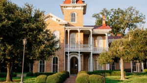 Discover the Most Historic Palace in Waco, TX