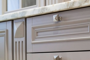 3 Reasons to Choose a Gray Shaker Solid Wood RTA Vanity for Your Bathroom