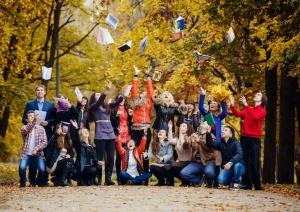 The Best Class Reunion Websites for Organizing Memorable Reunions