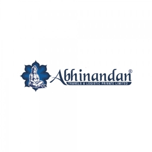 Beyond the Keys: Why Long-Term Car & Coach Rentals with Abhinandan Travels are a Game Changer