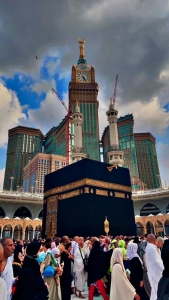 How to Find the Cheapest Umrah Package from UK in 2025