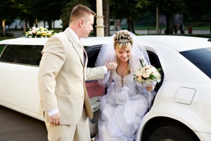 Wedding Transportation Service in Schaumburg: Elegance with Chicago Northwest Limo