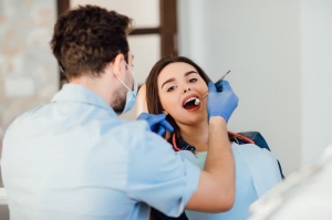 Discover the Top Smile Makeover Services from a Beverly Hills Dentist