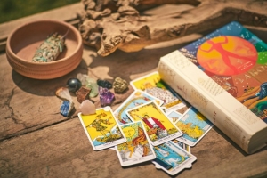 5 Reasons You Should Think Twice Before Reading Your Own Tarot Cards
