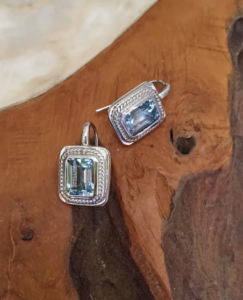 The Modern Muse: Elevate Your Look with Silver Pearl Earrings