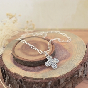 A Touch of Faith and Style: Discovering the Heart of Inspirational Jewelry