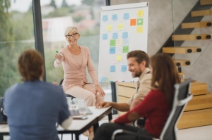 Business Coach and Mentor: The Key to Unlocking Your Leadership Potential