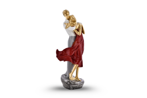 Romantic Valentine Couple Statue Figurine – Elegant Red Love Showpiece for Home & Living Room Decor