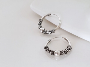 Turn Heads with Gold Hoop Earrings Mississauga
