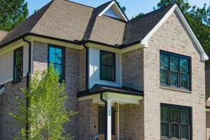 How to Choose the Right Door Repair Service Near You