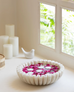 Minimalist Luxury: Incorporating Marble Items into Modern Bathrooms