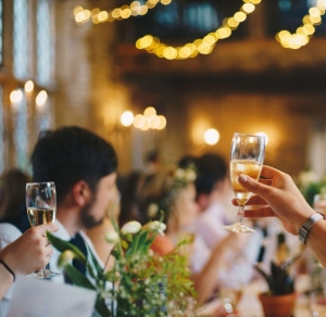 Pairing Drinks with Spit Roast: Beverage Tips to Complement the Feast