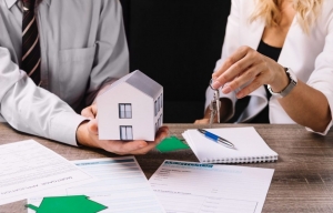 How Property Management in Houston, TX Helps Reduce Landlord Stress