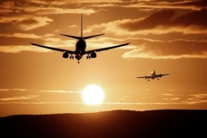 How do I speak to a real person at Breeze Airways?