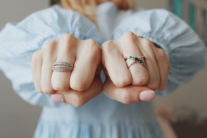 Why Toronto Couples Are Choosing Custom Engagement Rings Over Mass-Market Styles