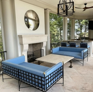 How a Convex Mirror Enhances Safety in Everyday Spaces