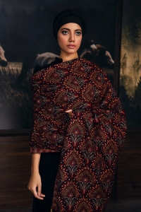 Shawls: A Timeless Accessory for Every Season and Occasion