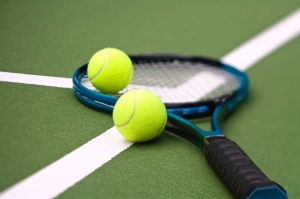 Acrylic vs Synthetic Tennis Court Flooring – Which Is Right for You?